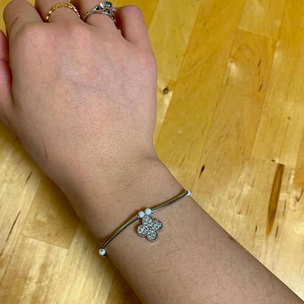 VCA inspired stretch bracelet